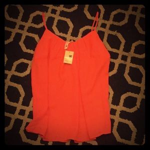Flowy Coral Tank NWT